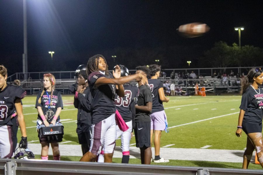 Seniors Tackle Breast Cancer on their Final Home Game