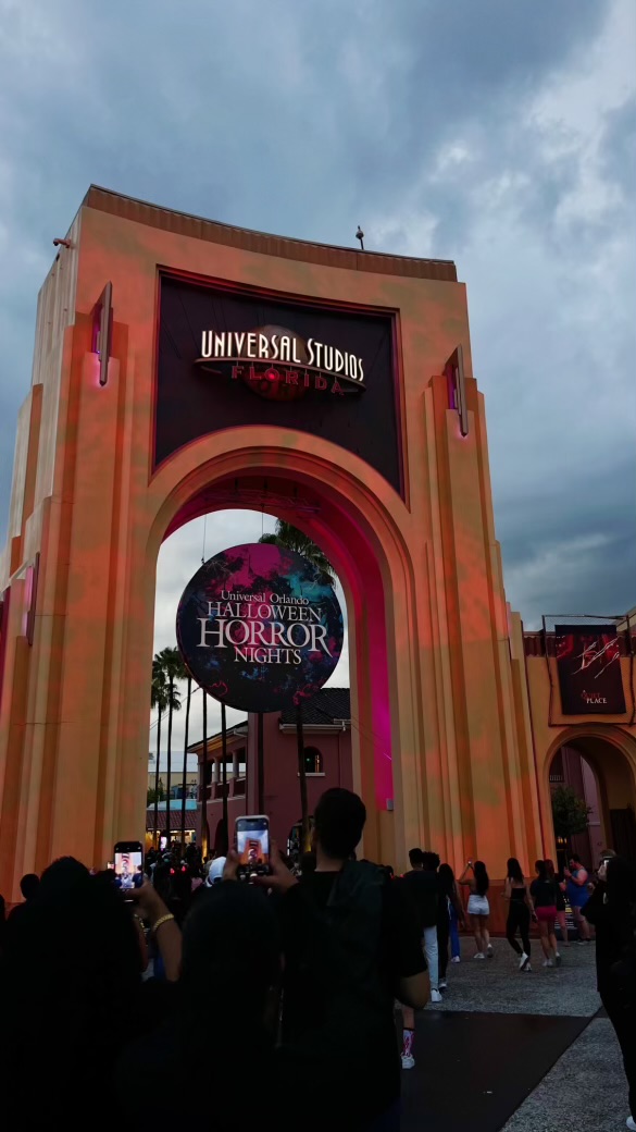 See you in the fog at Halloween Horror Nights!