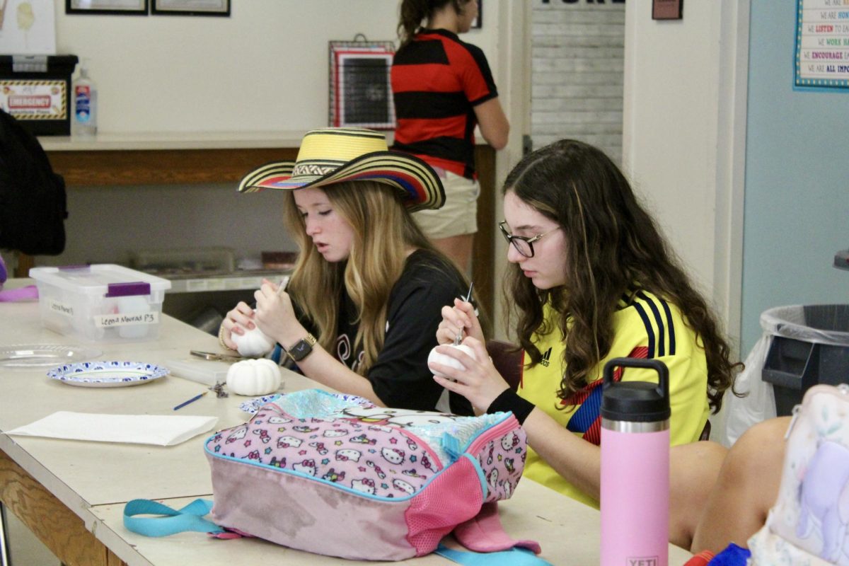 Pumpkin painting fun: NAHS’ Halloween event