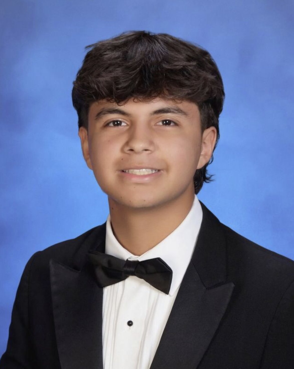 Juanjose Pazmino committed to the University of Florida as an applied physiology and kinesiology major.
