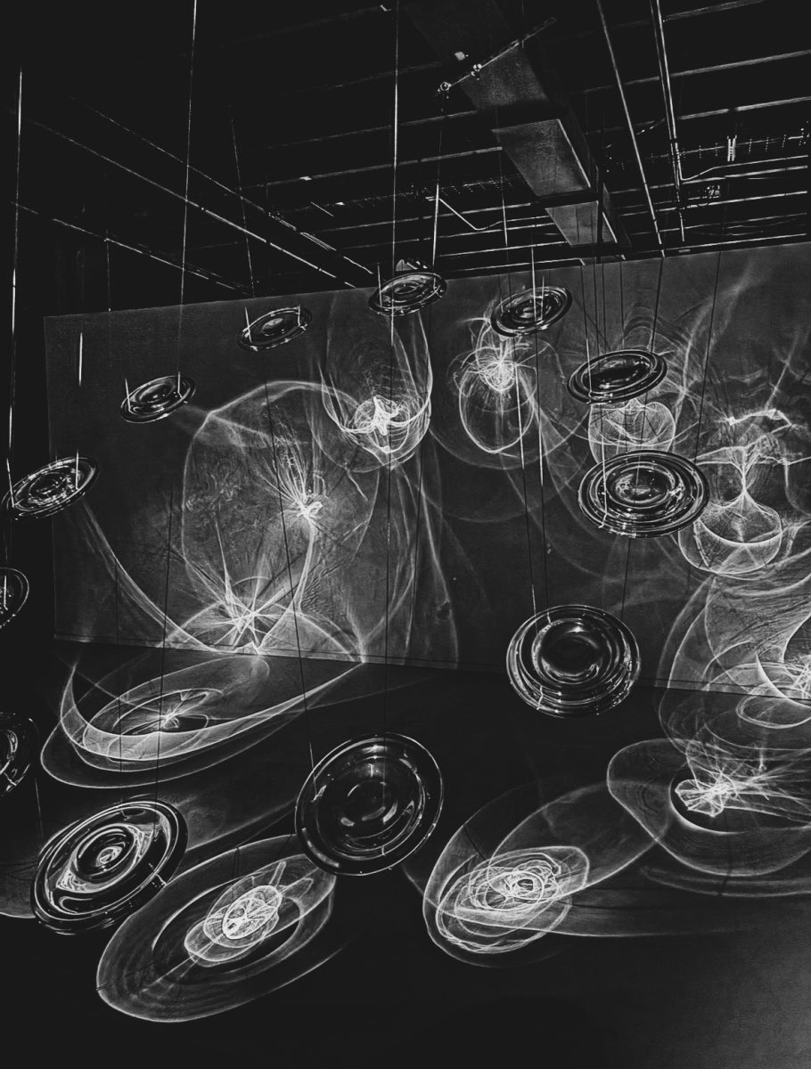 Lorraine's Art Corner: Gravity of Light